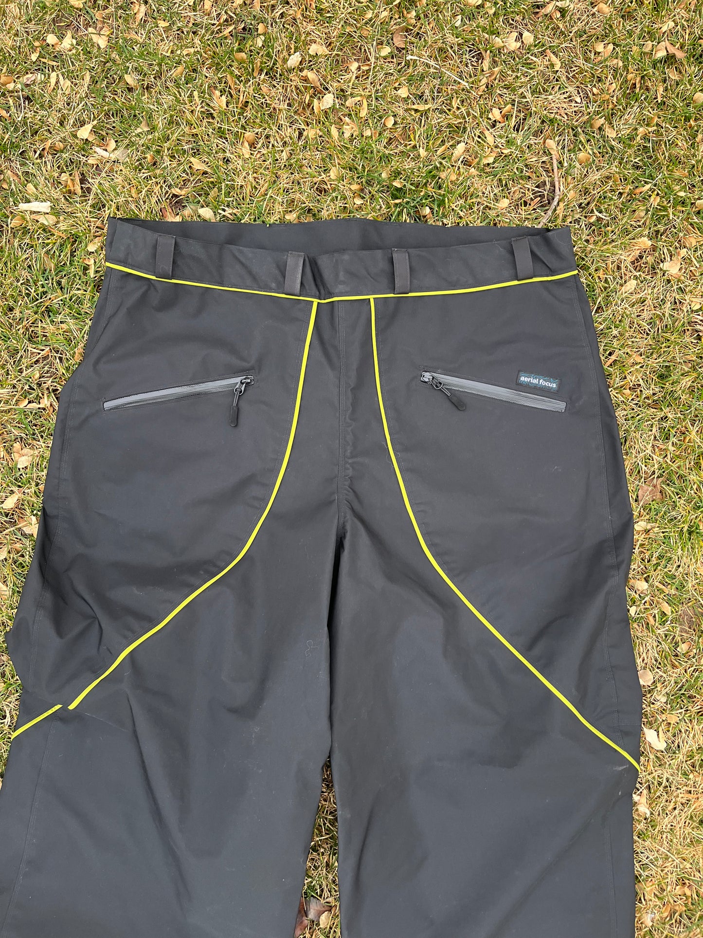 1/1 green line snowpants